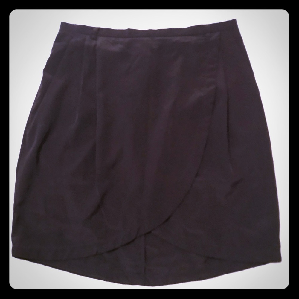 EUC wrap mini skirt with pockets 💕